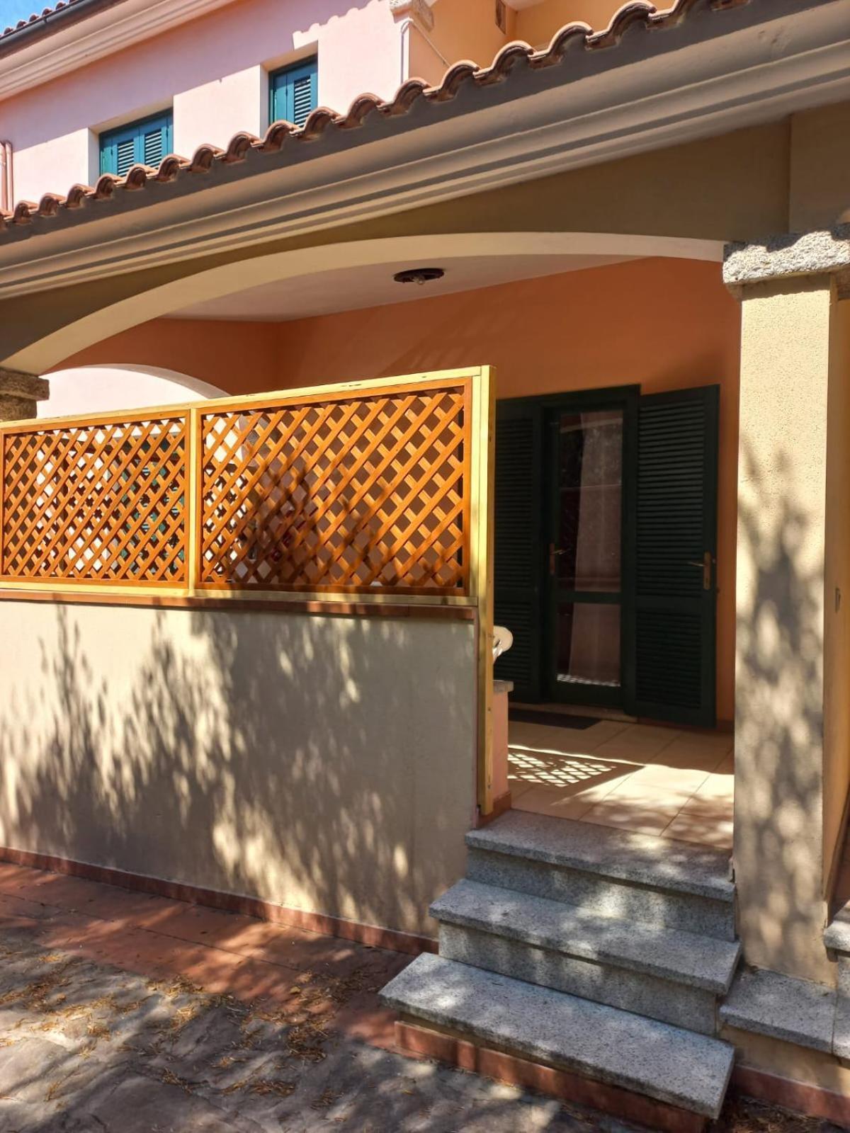 Residence La Funtana San Teodoro  Exteriör bild